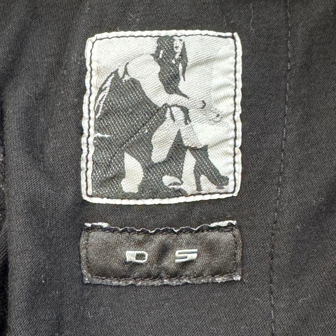 サカ 　s1301　リックオウエンス ダークシャドウ【XS】黒