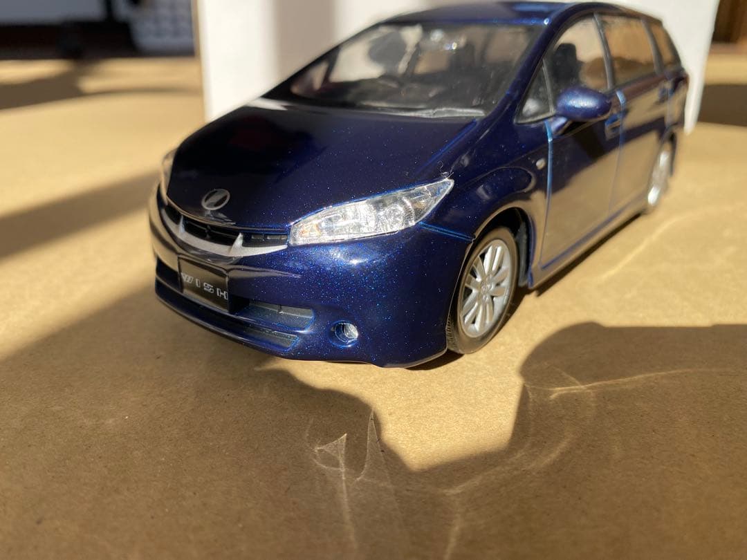トヨタウィッシュダークブルーミニカー