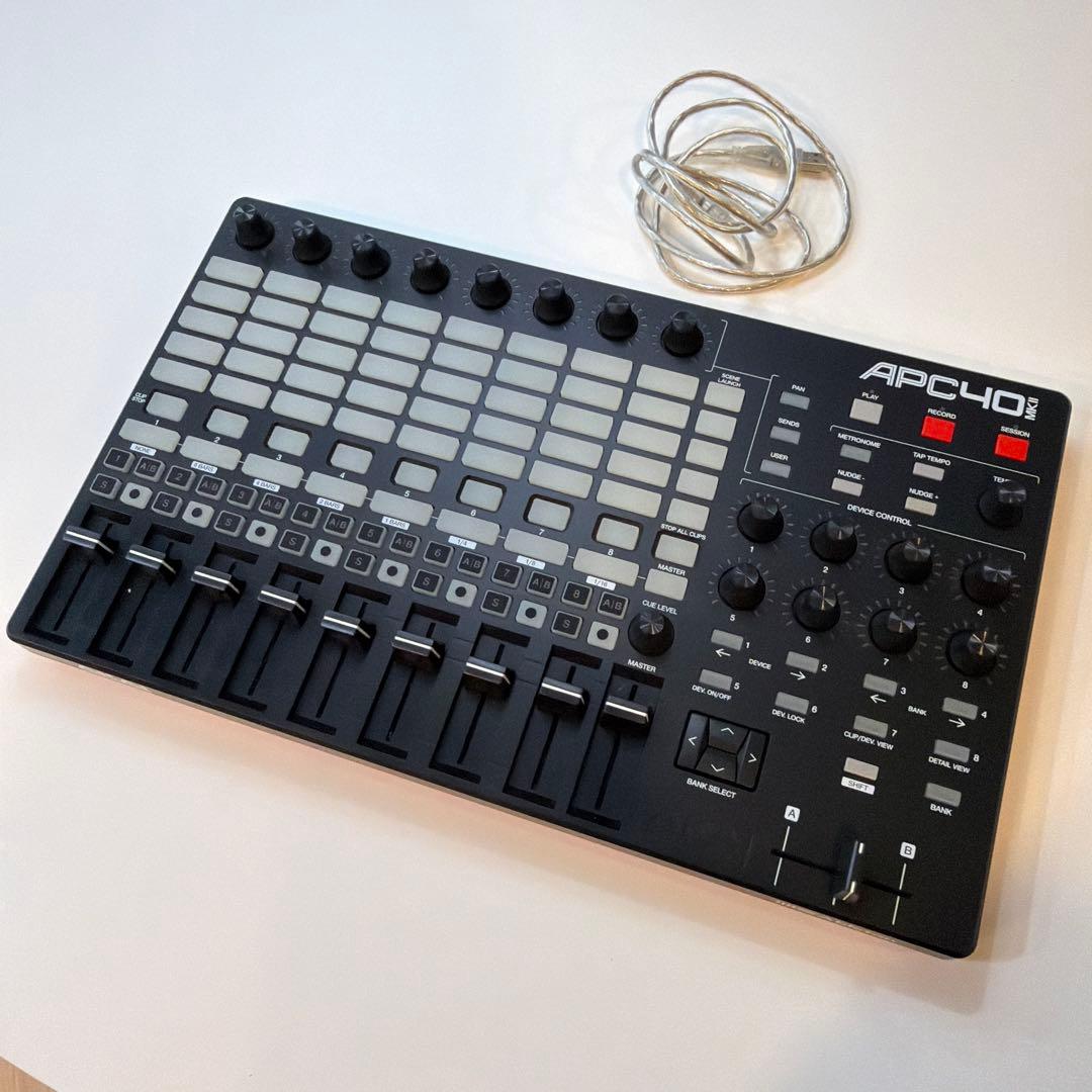 APC40 MKII MIDIコントローラー