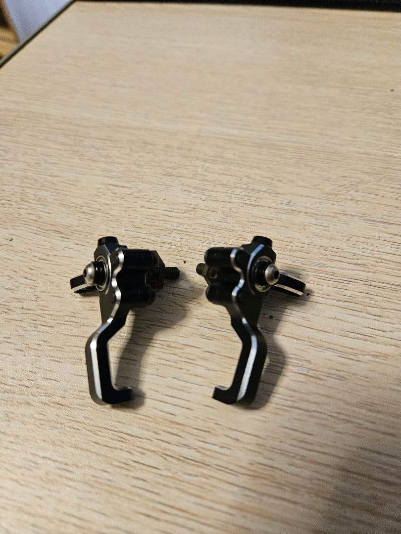 ヨコモ　ハイアッパーナックルとアクスルシャフト