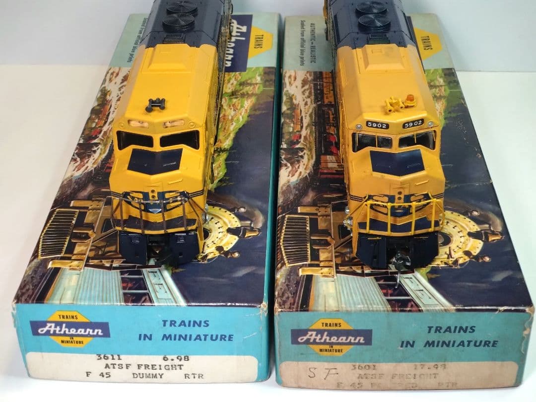 アメリカディーゼル機関車　ＡＴＳＦ Ｆ４５　(２台セット)