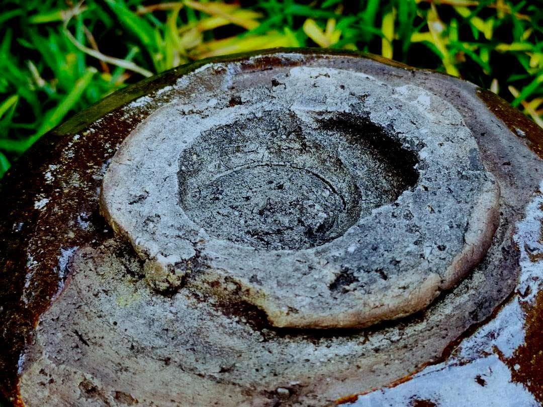 ♥美濃焼　引出黒　茶碗　仕覆　桐箱付き　瀬戸黒　骨董品