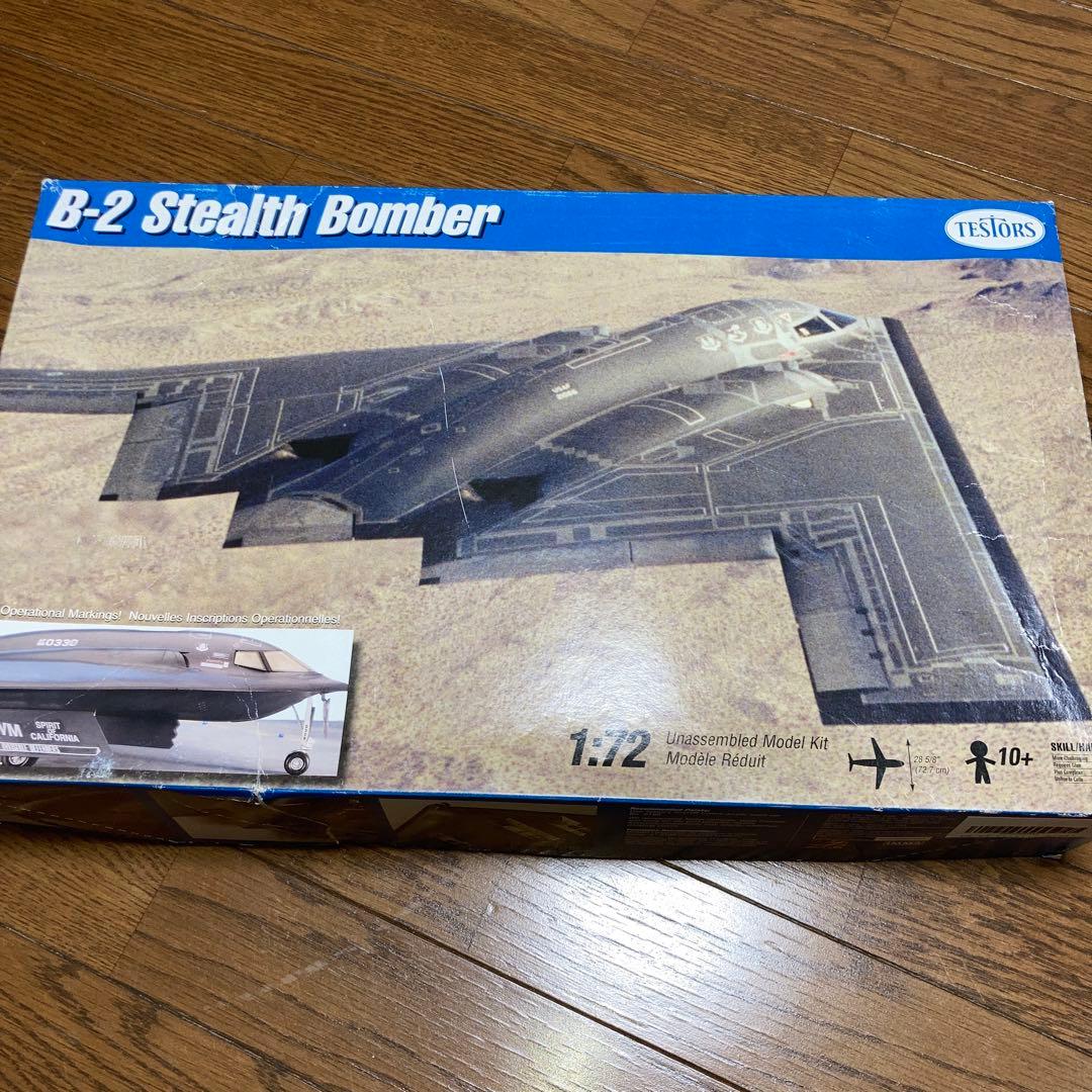 航空機・ヘリコプター B-2 Stealth Bomber 1:72 Testors