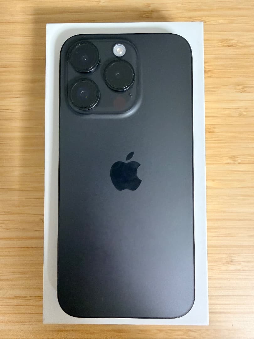白ネコ専用Apple iPhone 15 Pro 128GB ブラック