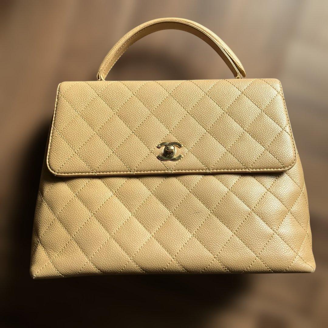 Chanel ベージュ キルティング ハンドバッグ