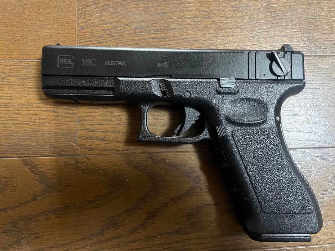 KSC G18C ガスガン マガジン3本 マガジンバンパー　他カスタムパーツ付き