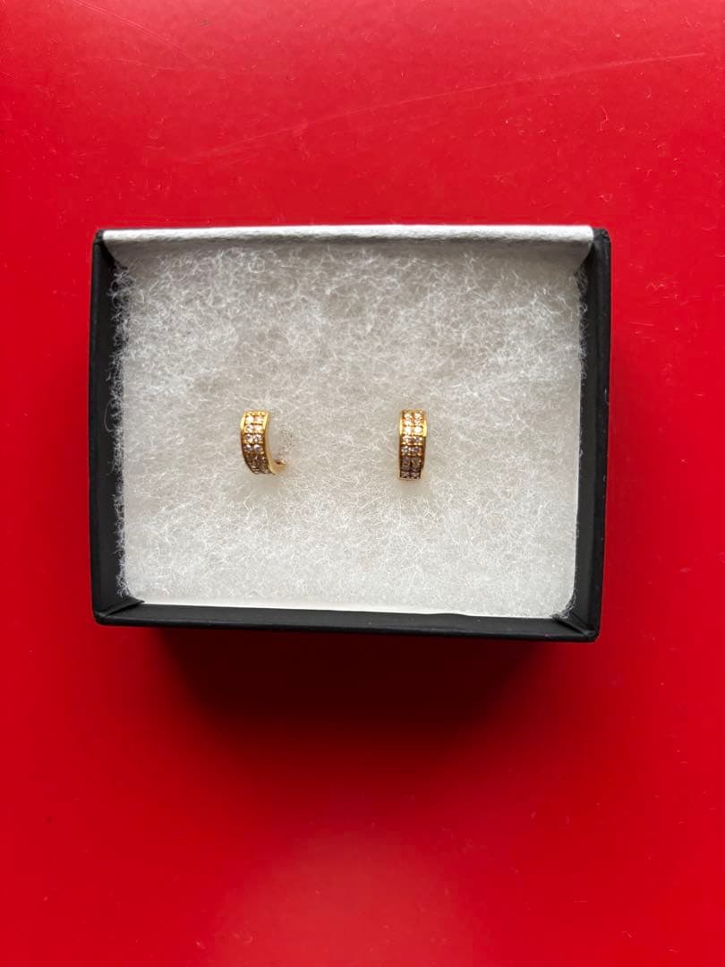 パヴェダイヤ　ピアス　K18 YG