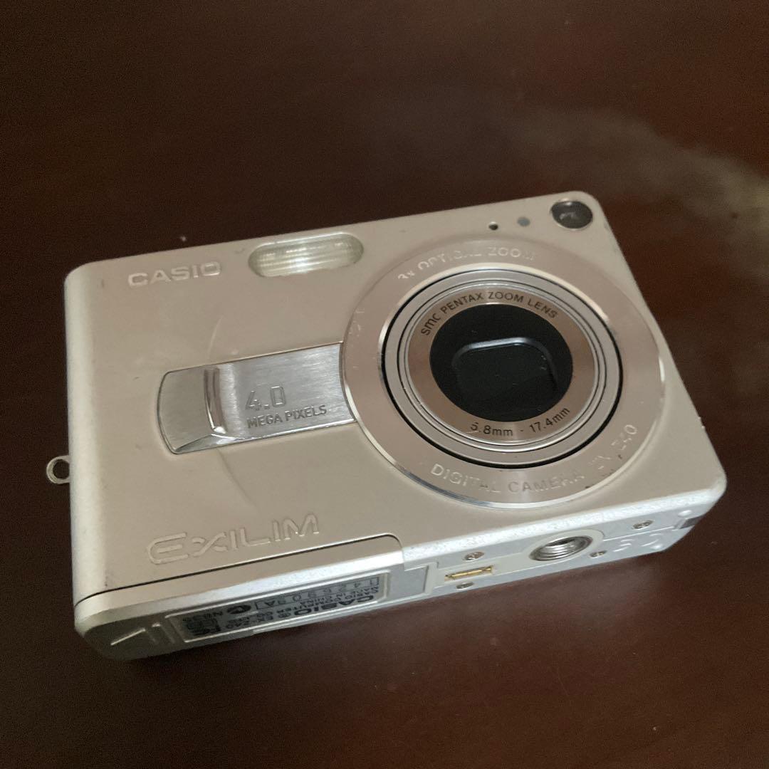 デジタルカメラ Casio EXILIM EX-Z40