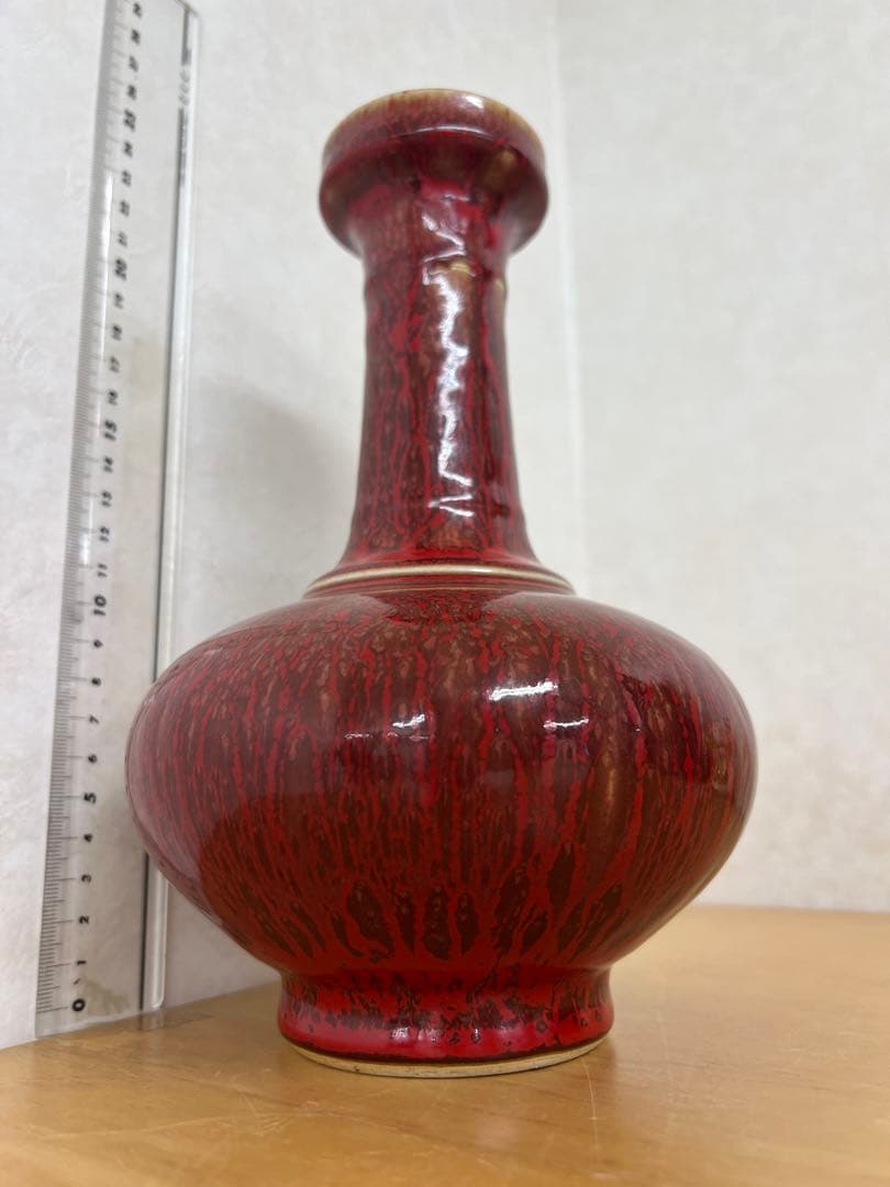 中国清朝　康熙年製紅釉長頸瓶骨董　唐物　アンティーク　古美術品　骨董　江戸　青磁