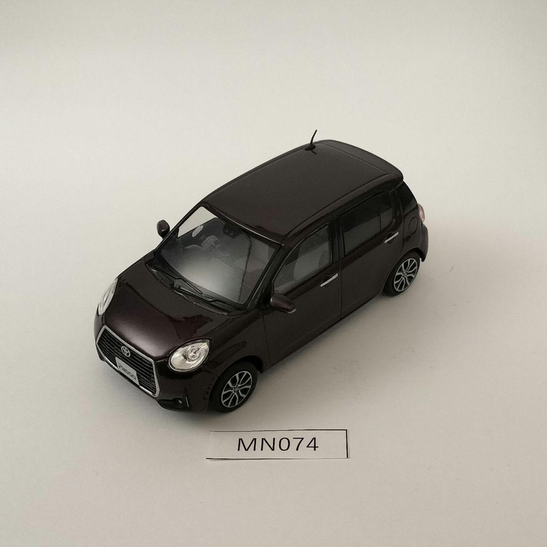 TOYOTA パッソ ミニカー 色見本 6台セット 非売品 1/30 展示用模型