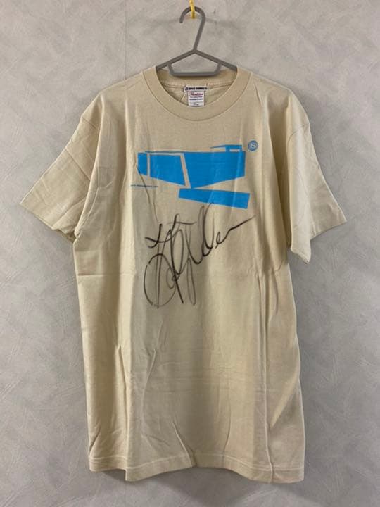 未使用 Holly Valance 直筆サイン入りTシャツ ホリー・ヴァランス