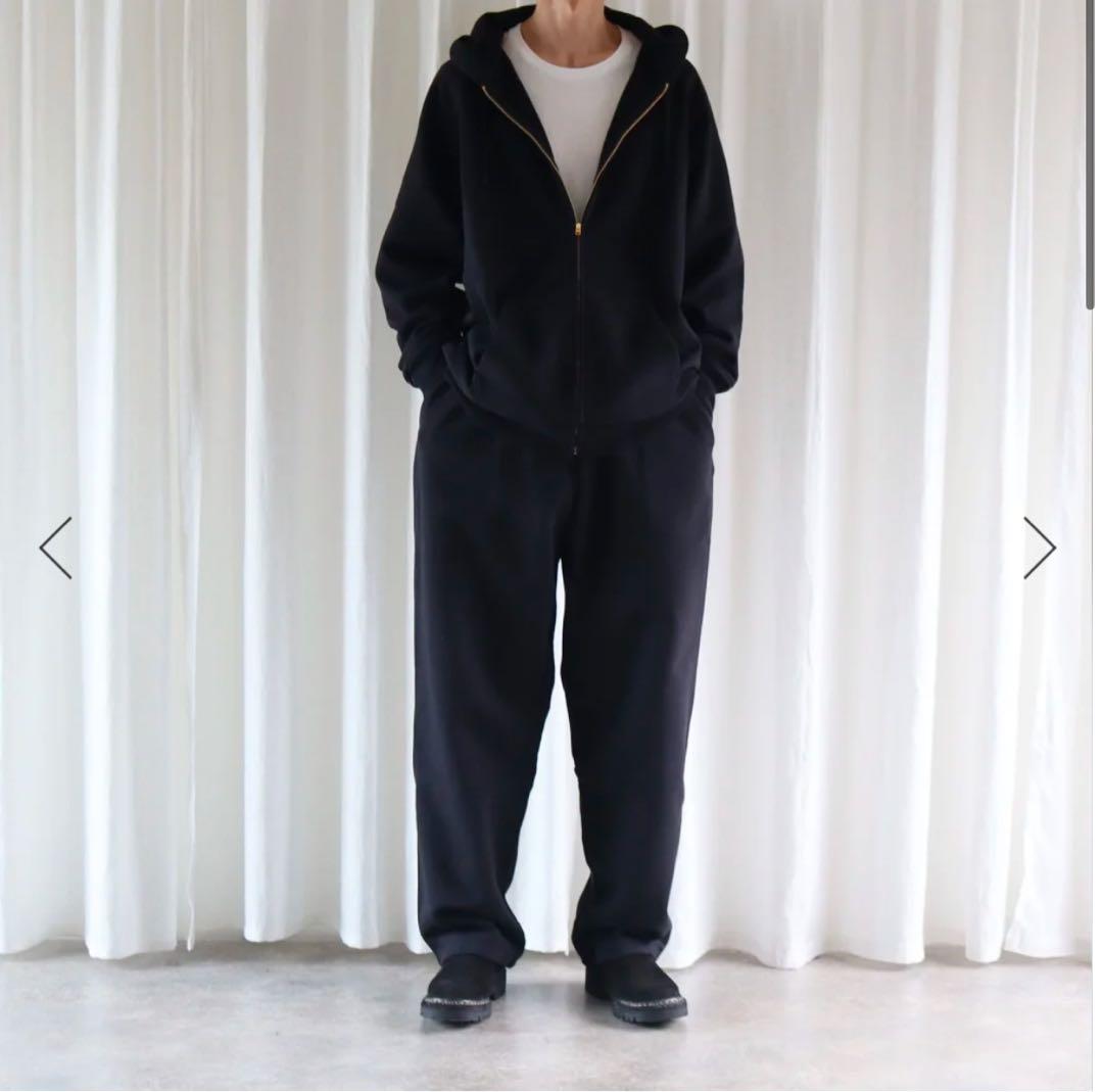 【COMOLI】コットン裏毛 ジップパーカ&パンツ　セットアップ