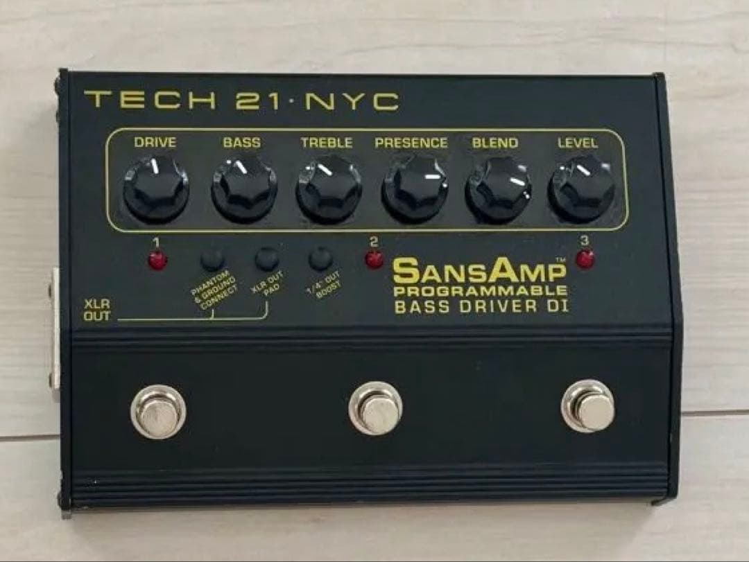 ベース TECH21 SansAmp Programmable Bass D