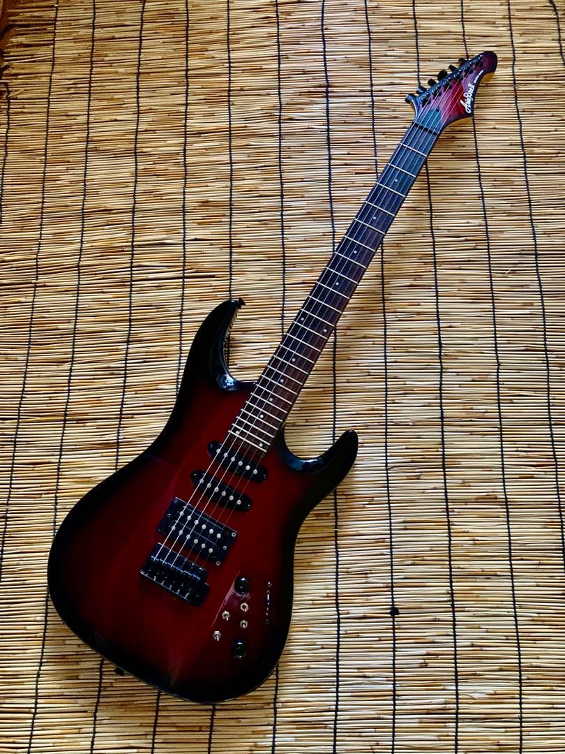 ☆高貴なダークレッド　新機能満載Aria Pro II ST