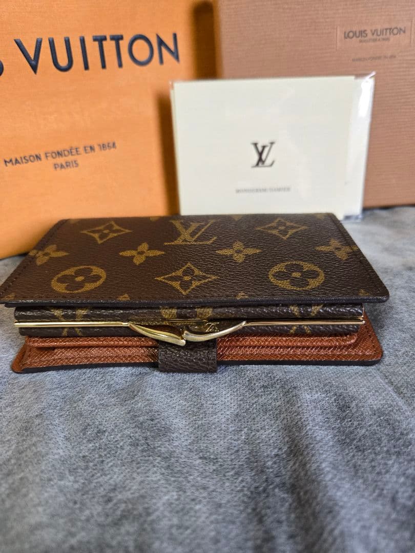 LOUIS VUITTON ルイヴィトン がま口 二つ折り財布