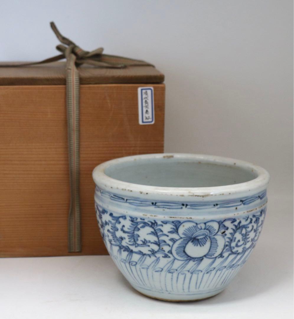 中国　清時代　青華纏枝蓮紋巻缸　木箱入　送料込み0817