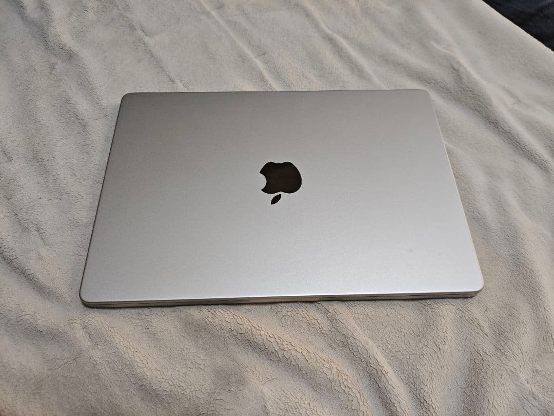 Apple macbook pro 14インチ