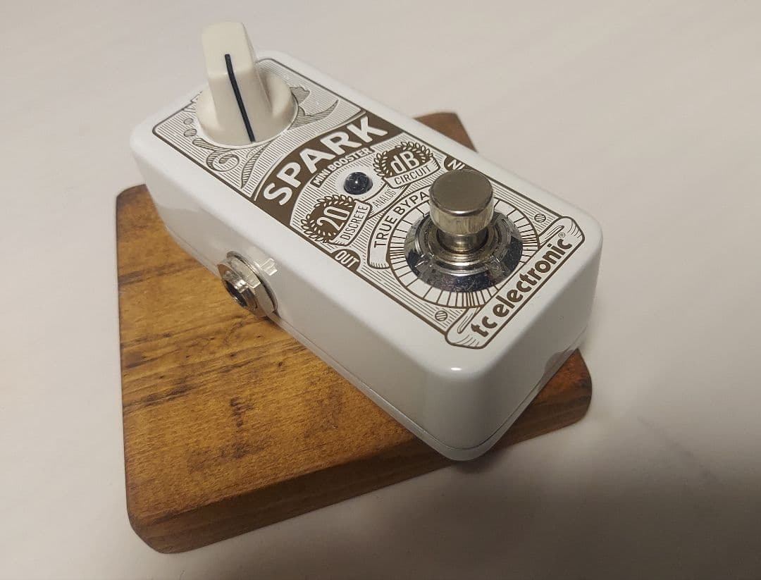 【ほぼ新品】TC Electronic SPARK ブースター／箱付き