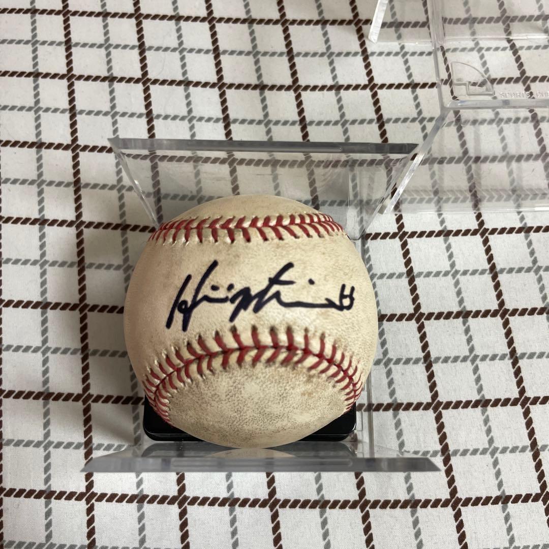 松井秀喜サインボール。2003年のニューヨーク・ヤンキース対シカゴ・カブスの試合