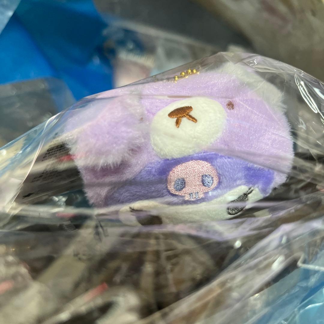 紫色クマのぬいぐるみ