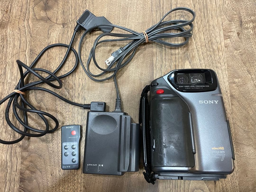 SONY CCD-SC7 液晶 ハンディカム ビデオカメラ 動作確認済み　8mm