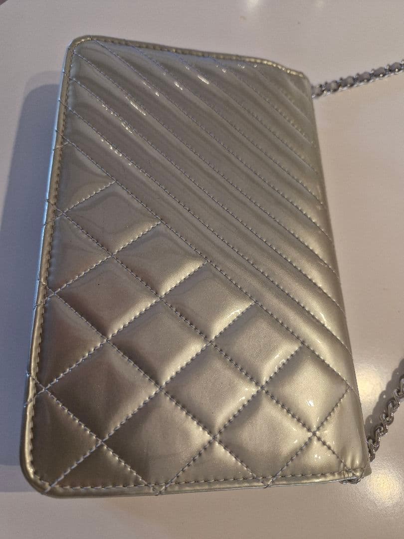 パリ本店限定モデル CHANEL キルティング お財布 ショルダーバッグ