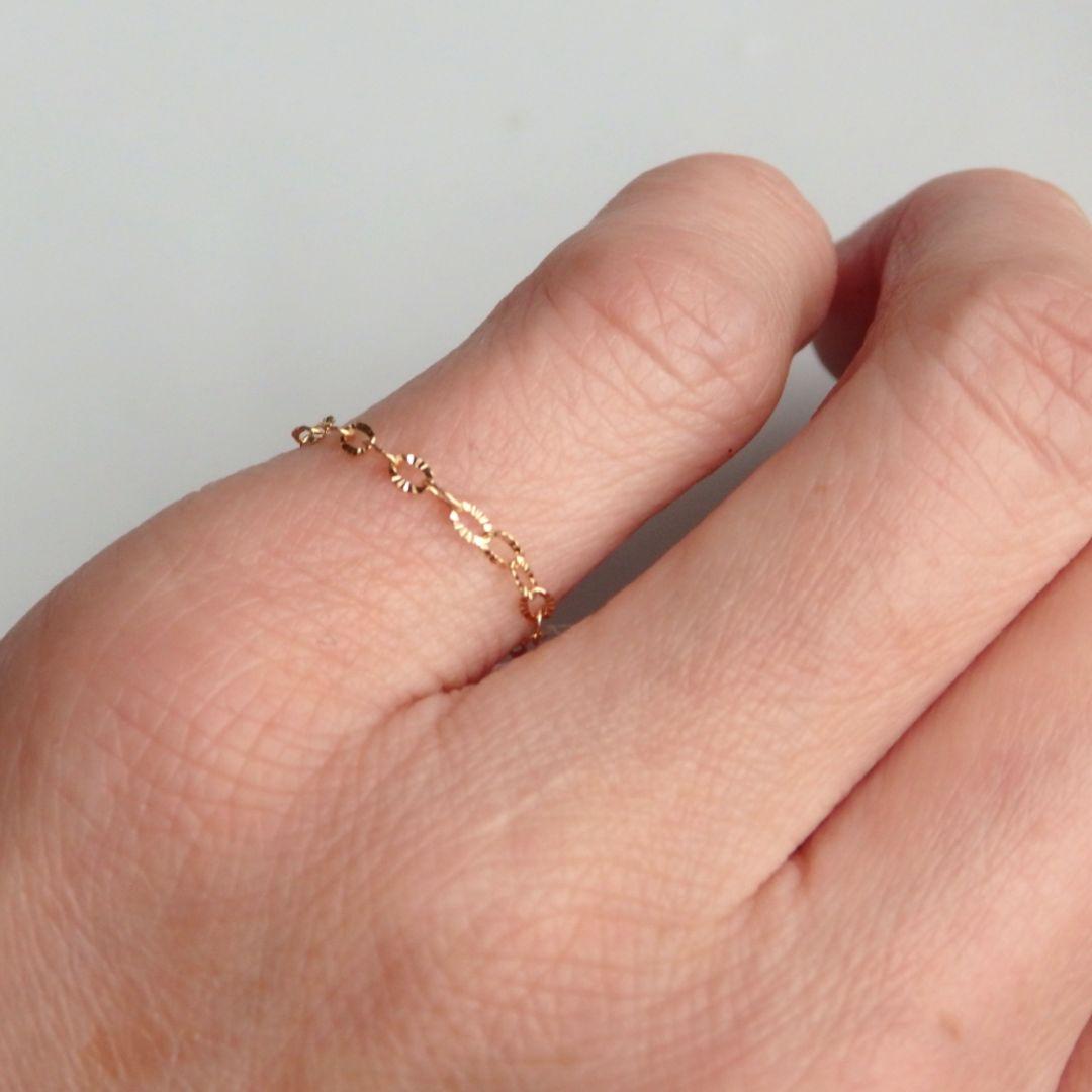 アンちゃん　k18リング　チェーンリング　スクリューチェーン　ペタル