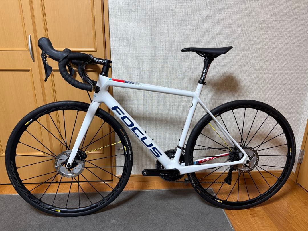K　FOCUS IZALCO RACE
