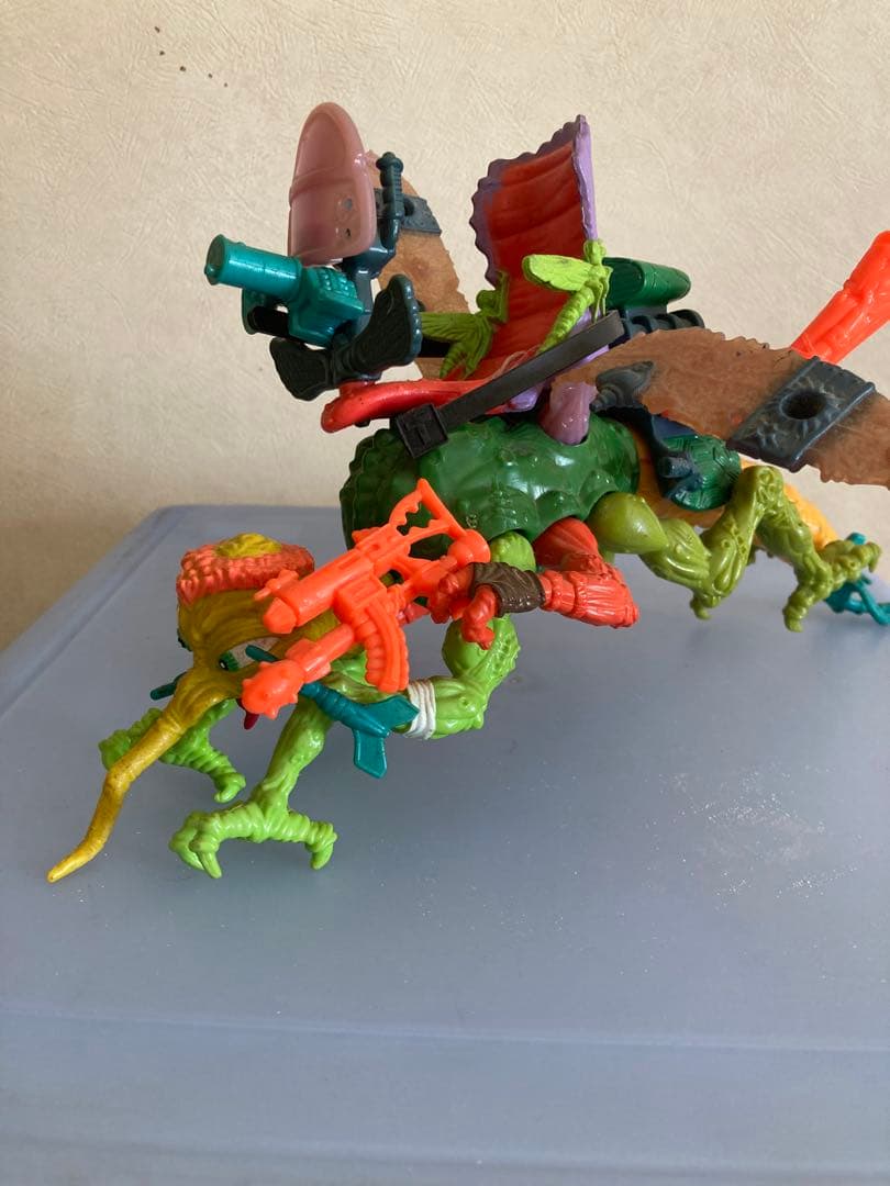 TMNTミュータントタートルズ フィギュア　2点セット。