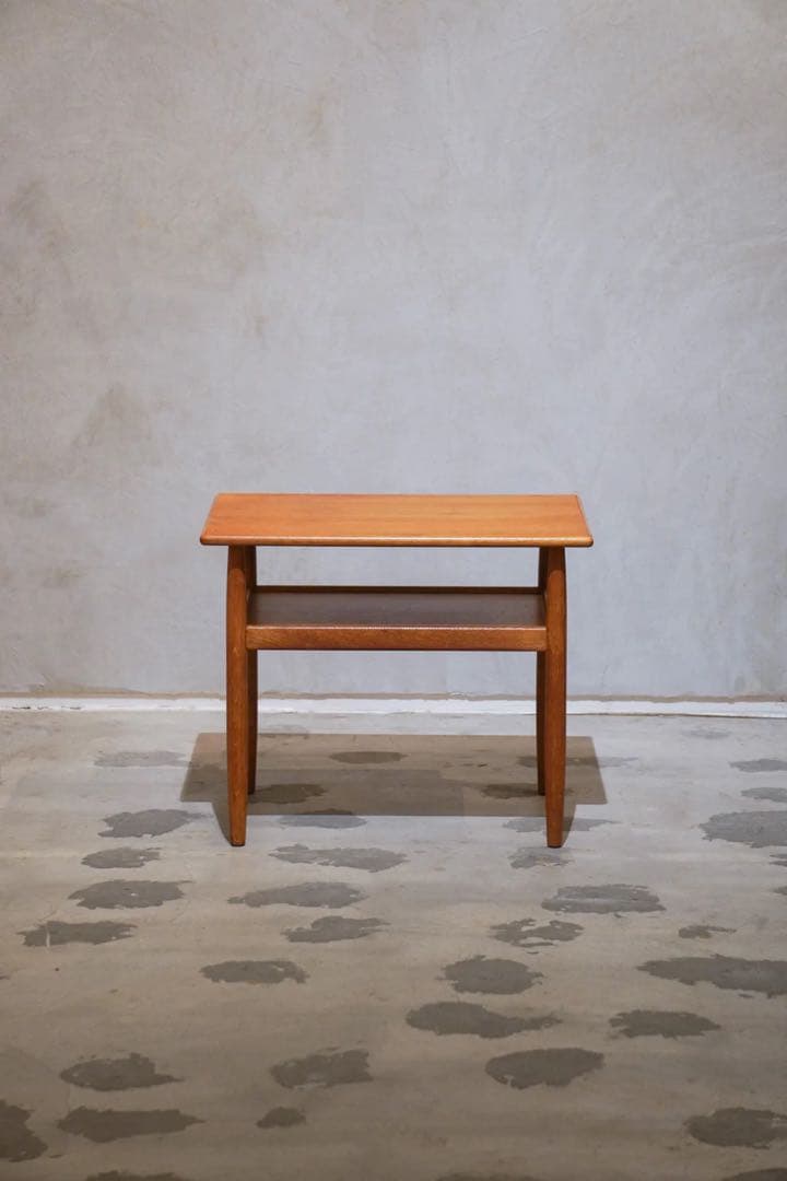 モブラー社製 北欧ヴィンテージ オークサイドテーブル アイヴァン・A・ヨハンソン
