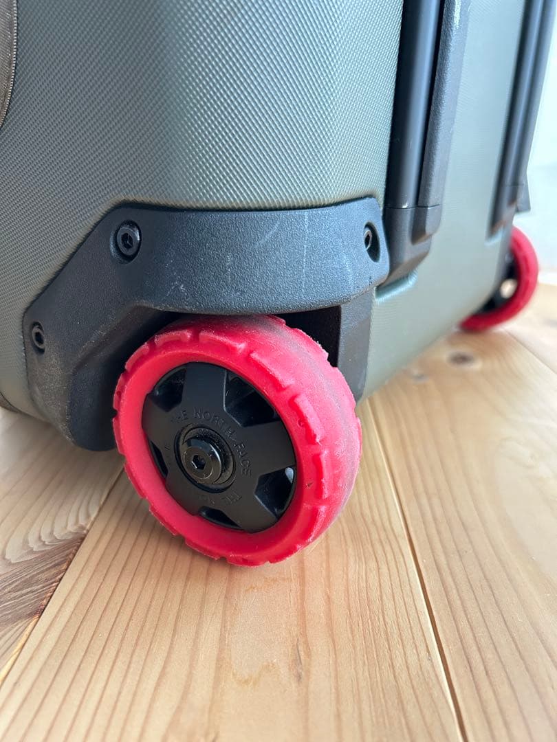 【希少カラー】ノースフェイス ローリングサンダー22 オリーブグリーン 40L