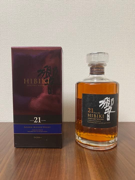サントリー ウイスキー 響21年 700ml 箱付き