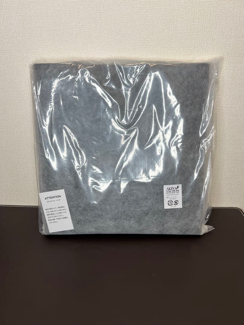 中森明菜　2025 ディナーショー限定トートバッグ　ポストカード　(未開封品)