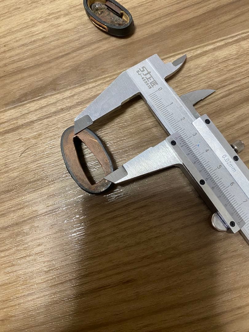 頭　縁　目貫
