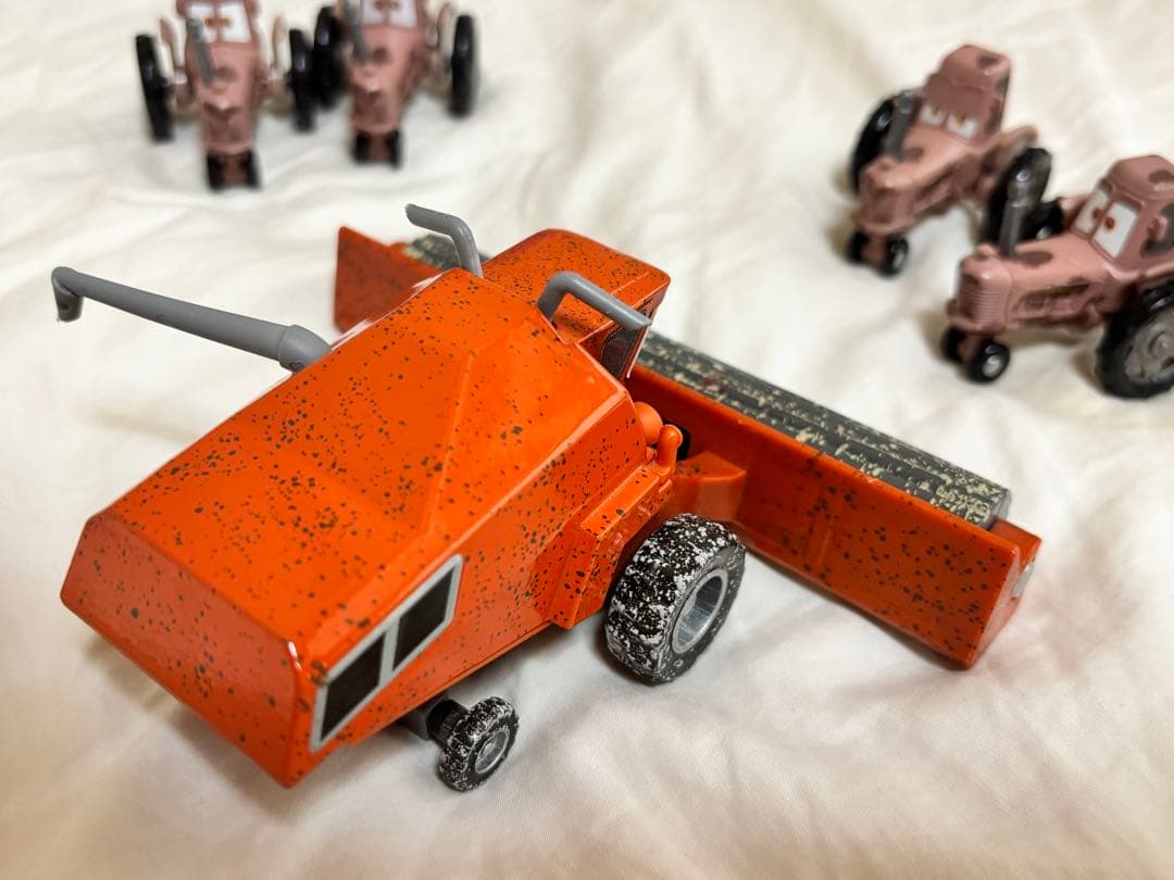 マテル フランク トラクター cars カーズ トミカ C-19