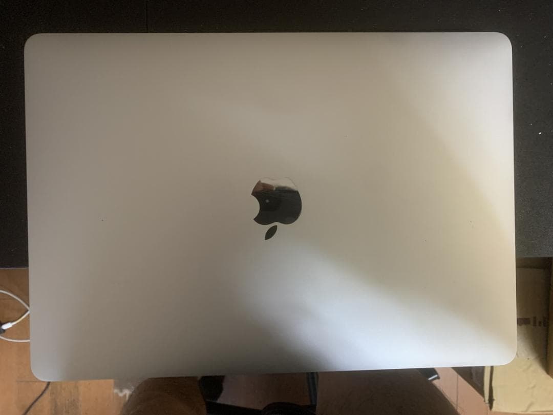 極美品 MacBook Air A2337 2020 M1/8GB/512GB