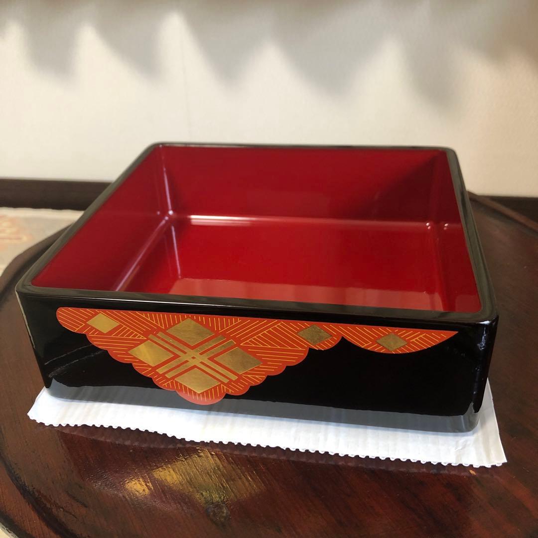 秀衡塗　重箱　三段重　菊紋　漆器　天然木　7寸×6.5寸　専用箱　未使用品　美品