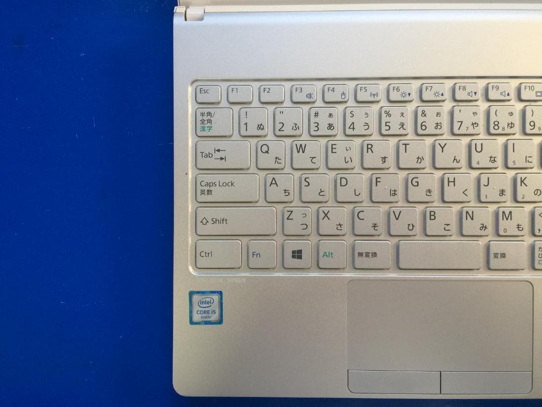 富士通 LIFEBOOK SH90/X 13.3型高解像度TFT 軽量コンパクト