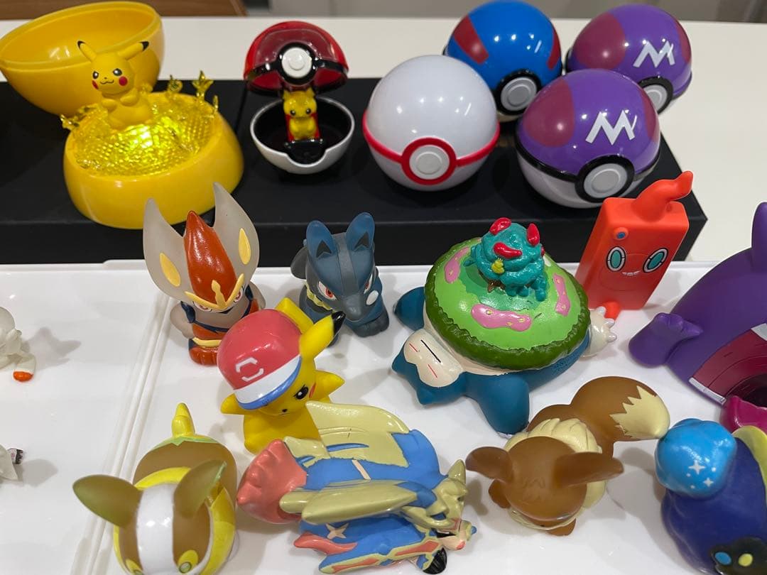 ポケモン フィギュア 79点大量セット　モンコレ　指人形　モンスターボール