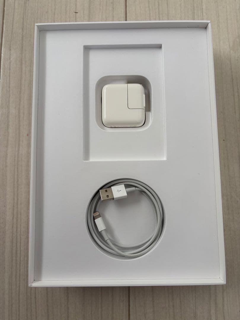 iPad 第7世代　Wi-Fi 32GB ゴールド