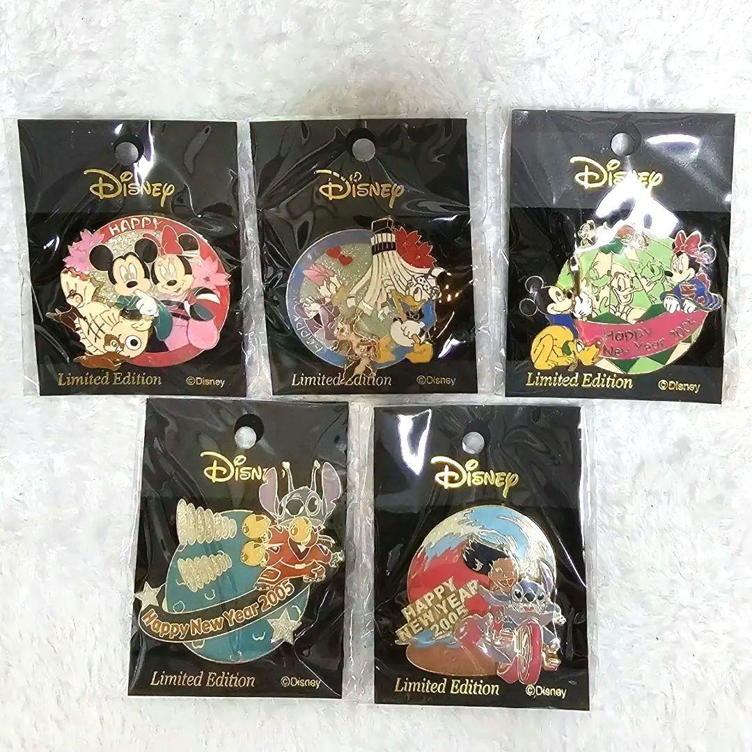 Disney HappyNewYear 2005 限定ピンバッジ LTD900