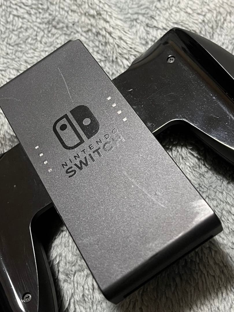【ジャンク品】Nintendo Switch 本体 ＋ ジョイコングリップ