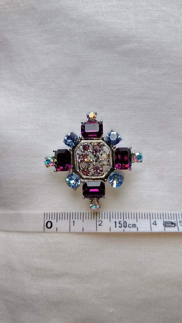 Givenchy マルチカラーブローチ 約3.5cm