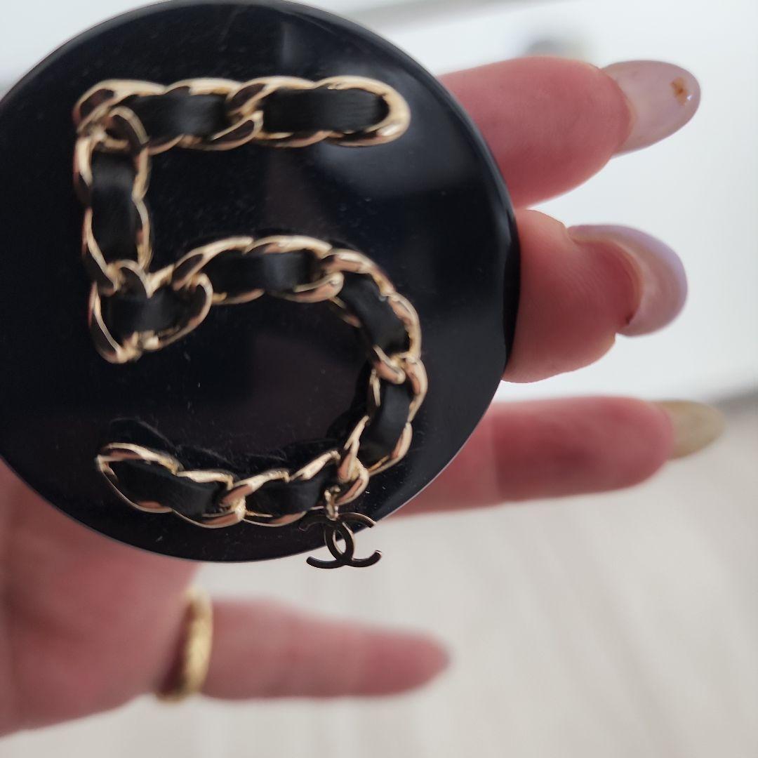 希少！CHANEL　No5ブローチ