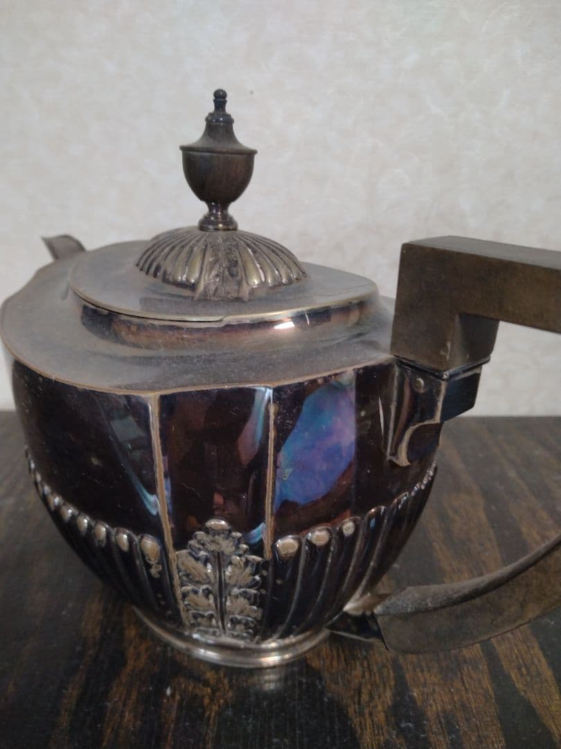 英国イギリスビンテージ　シルバープレート　ティーポット　アンティーク　レトロ