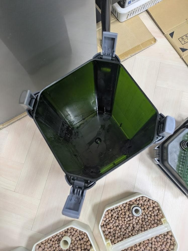 EHEIM eXperience 250　外部フィルター 60HZ 西日本用