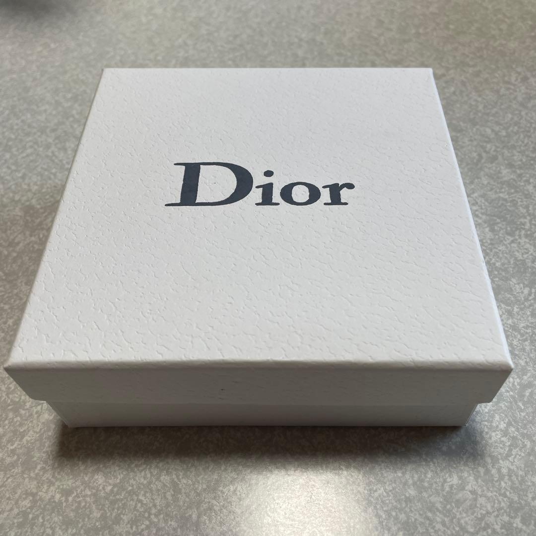 Dior ロゴ入りブラウン財布