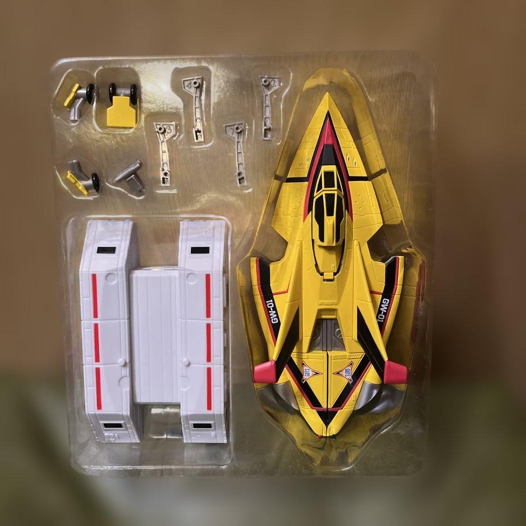 ウルトラマンティガ ウルトラリバイブ ガッツウイング1号