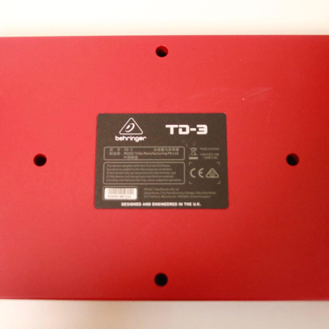 動作確認済 BEHRINGER TD-3-RDアナログベースラインシンセサイザー