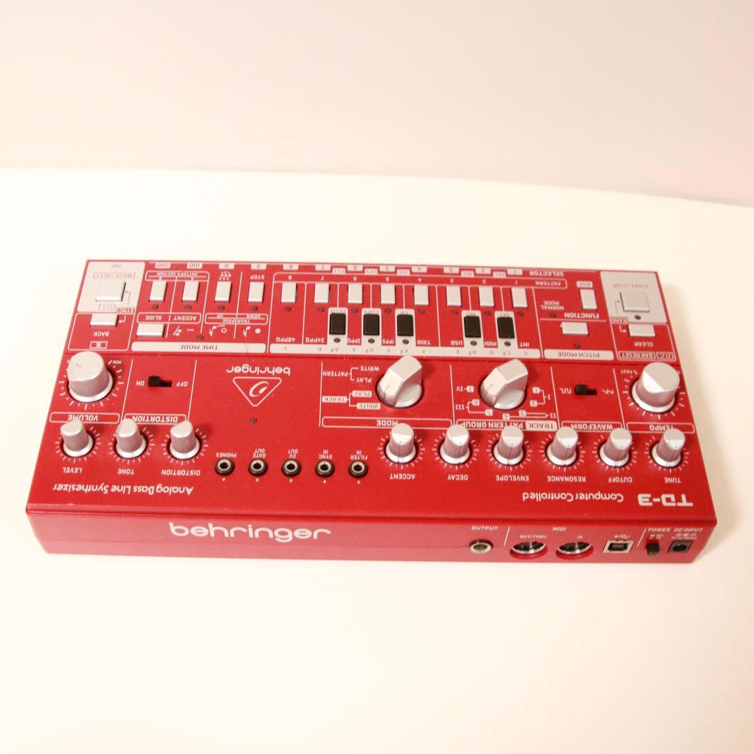 動作確認済 BEHRINGER TD-3-RDアナログベースラインシンセサイザー